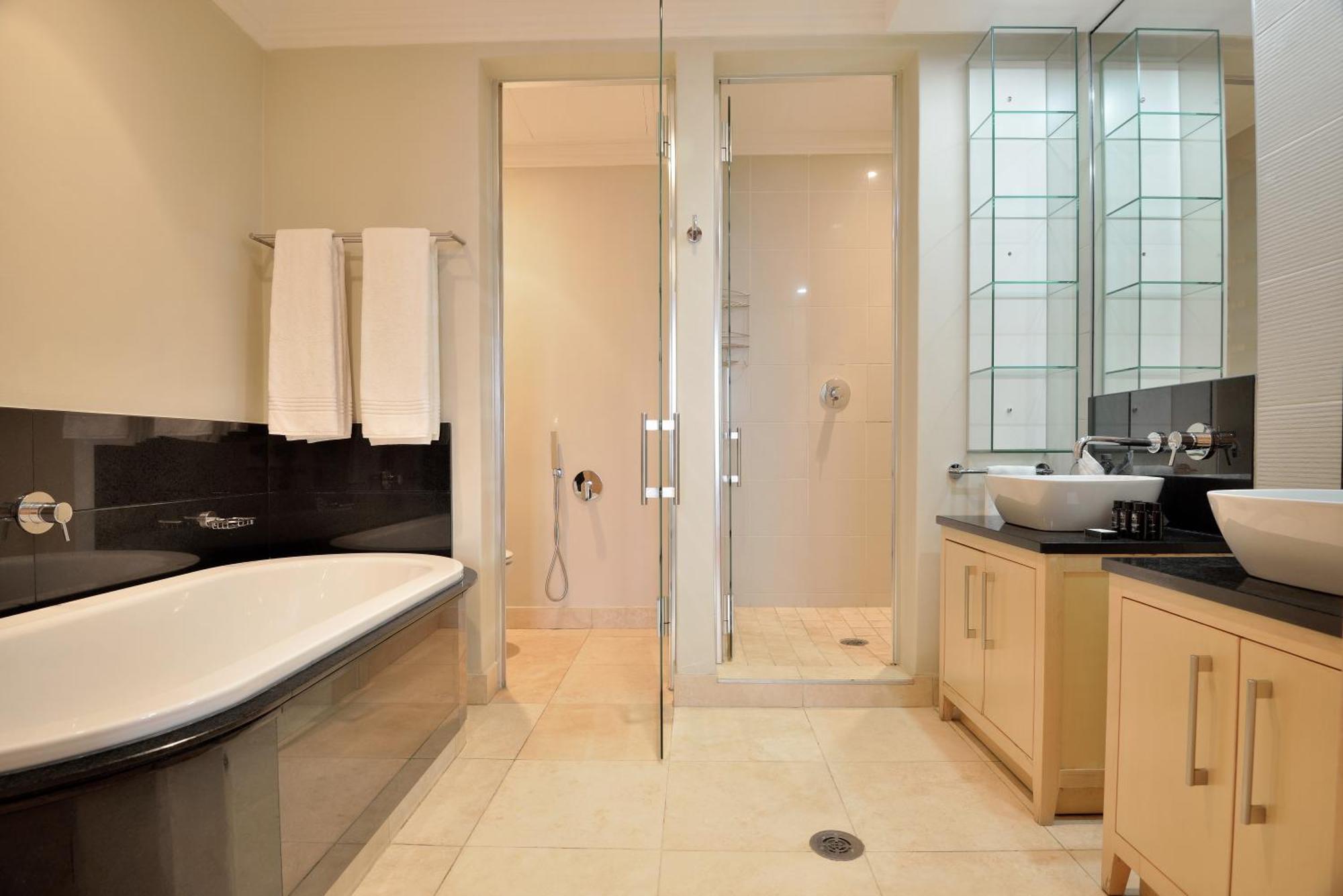 The Michelangelo Towers Hotel 5*