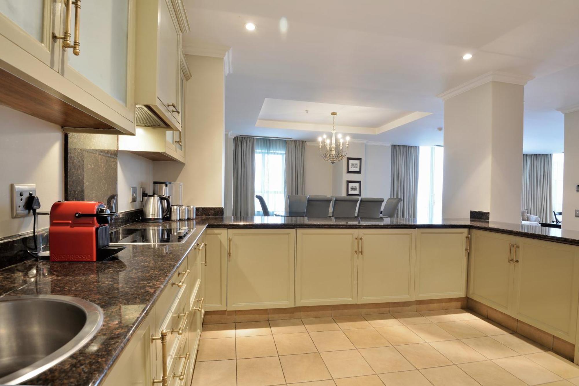 The Michelangelo Towers Hotel 5*