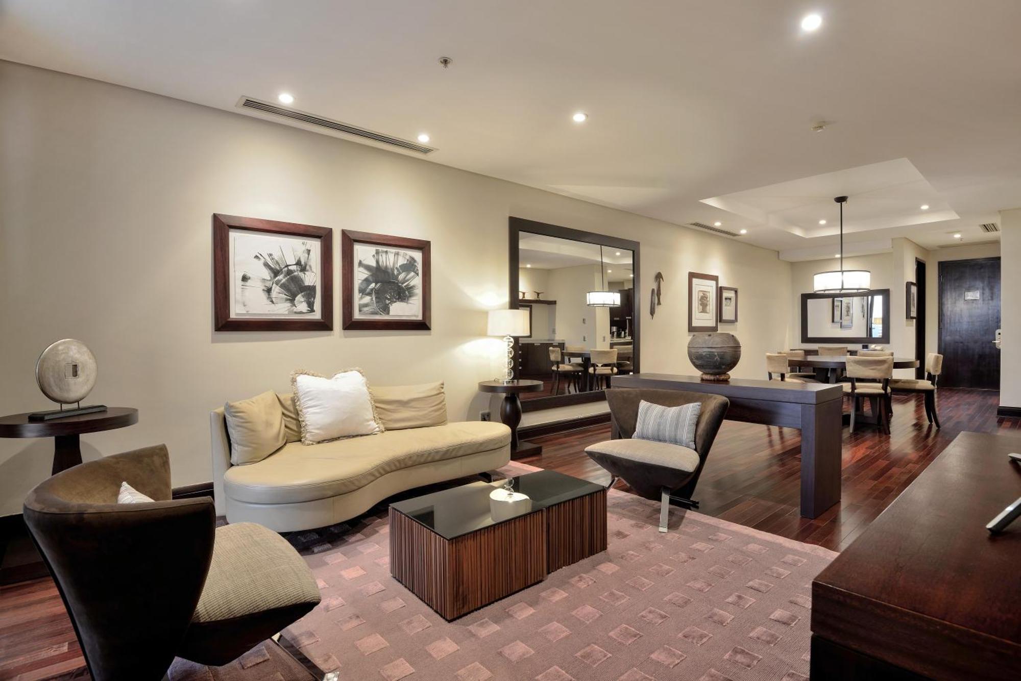 The Michelangelo Towers 5*